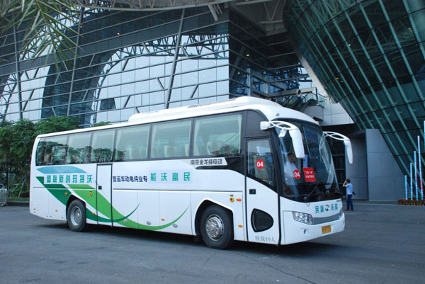 1628089158457329.jpg 深圳租大巴