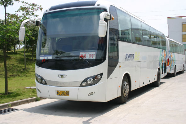 1628523471351662.jpg 班車租賃