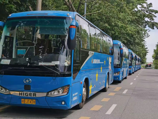 （專業(yè)的通勤車租賃）幫助企業(yè)解決這些問題，節(jié)省費(fèi)用